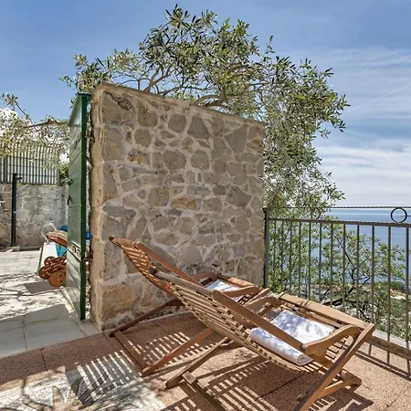 Ivo - Makarska Exklusiv * Brela